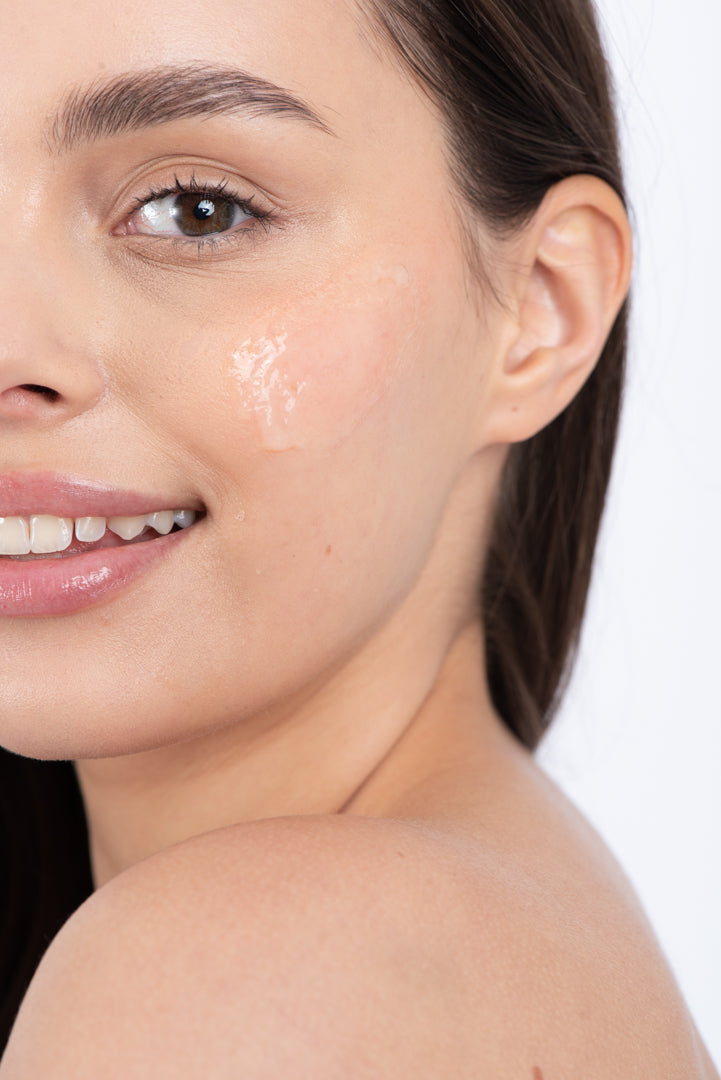 Why am I sensitive to Niacinamide and what are natural alternatives?