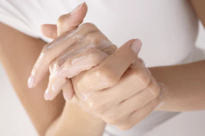 vergeet je handen niet: Waarom handverzorging essentieel is